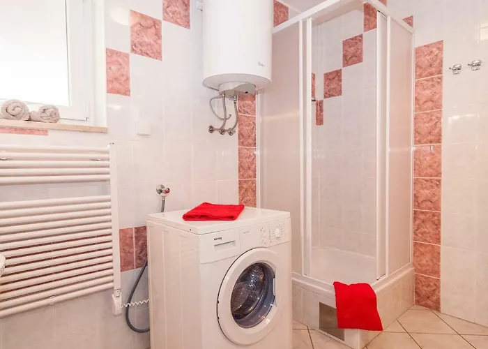 California Апартаменты *