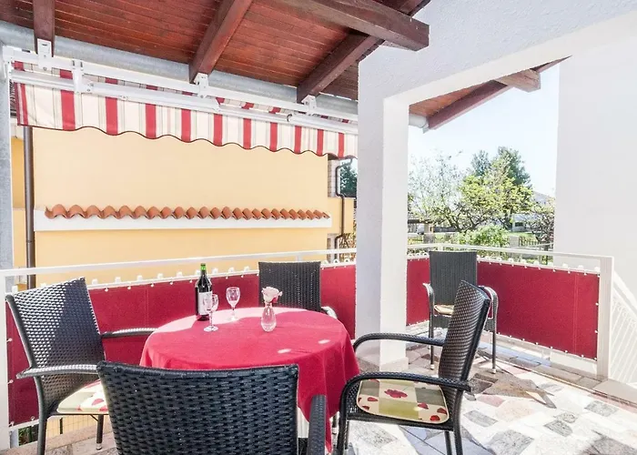 California Пореч