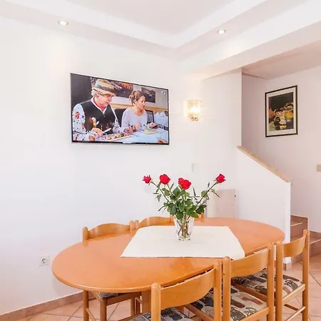 California Apartment