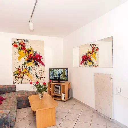 California Apartment Poreč